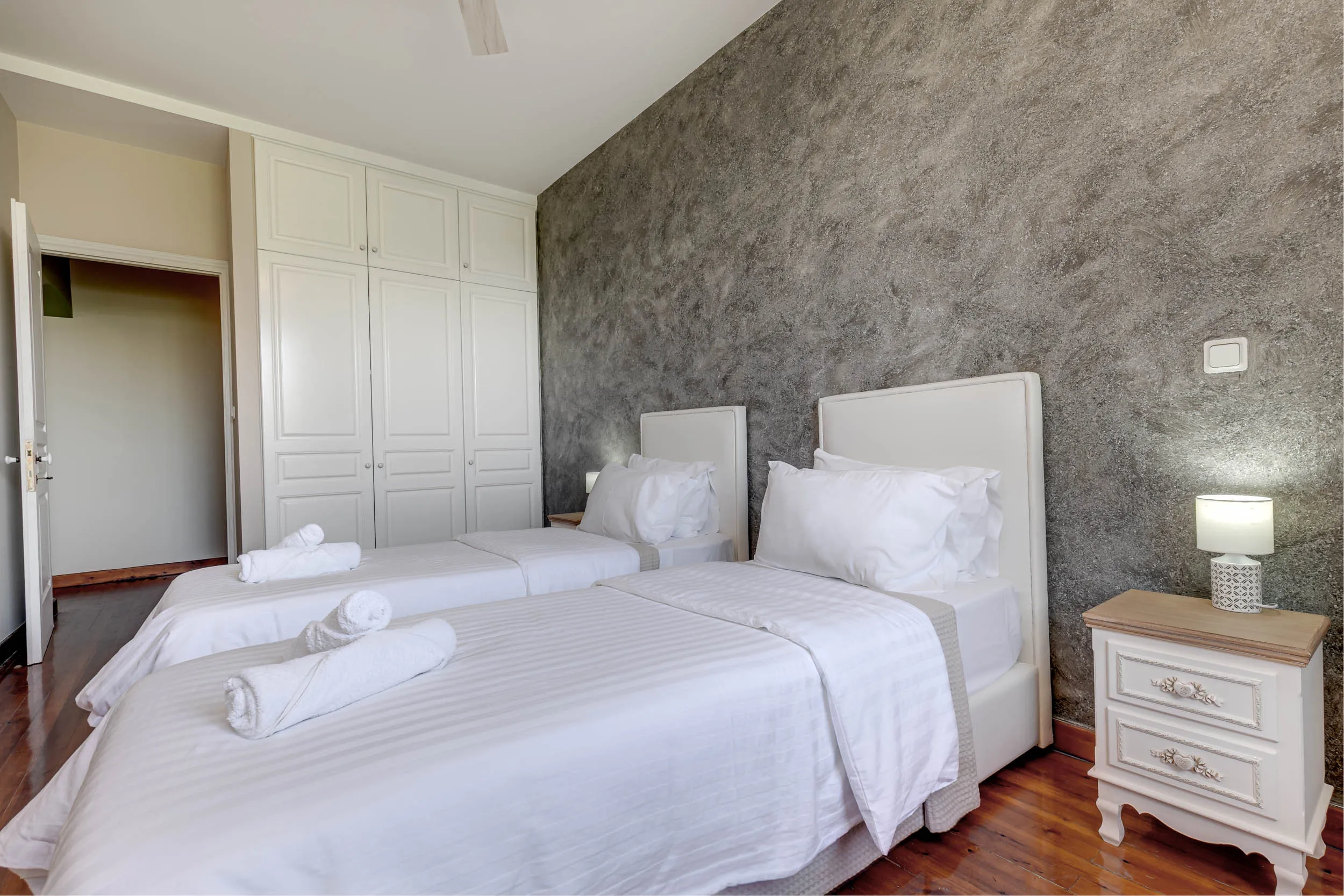 _D5A7775_6_7_8_9ph-reduced-size